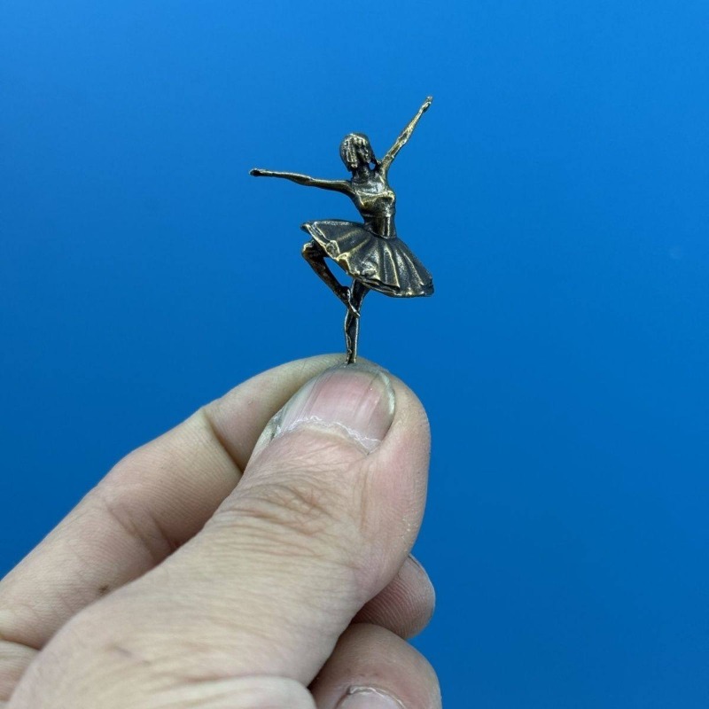 Metal Brass Dream Tech Ballet  - Tech Girl Accessories reseña y precio
